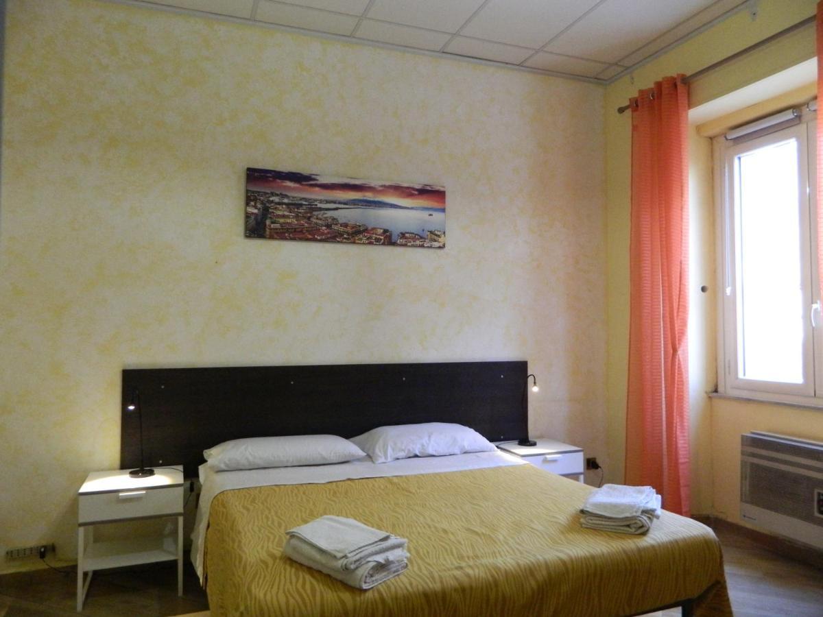 La Casetta Arancione Nell'Aeroporto Di Napoli Apartment Luaran gambar